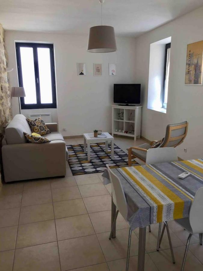 Le 5B Apartment Barjac  Exterior photo